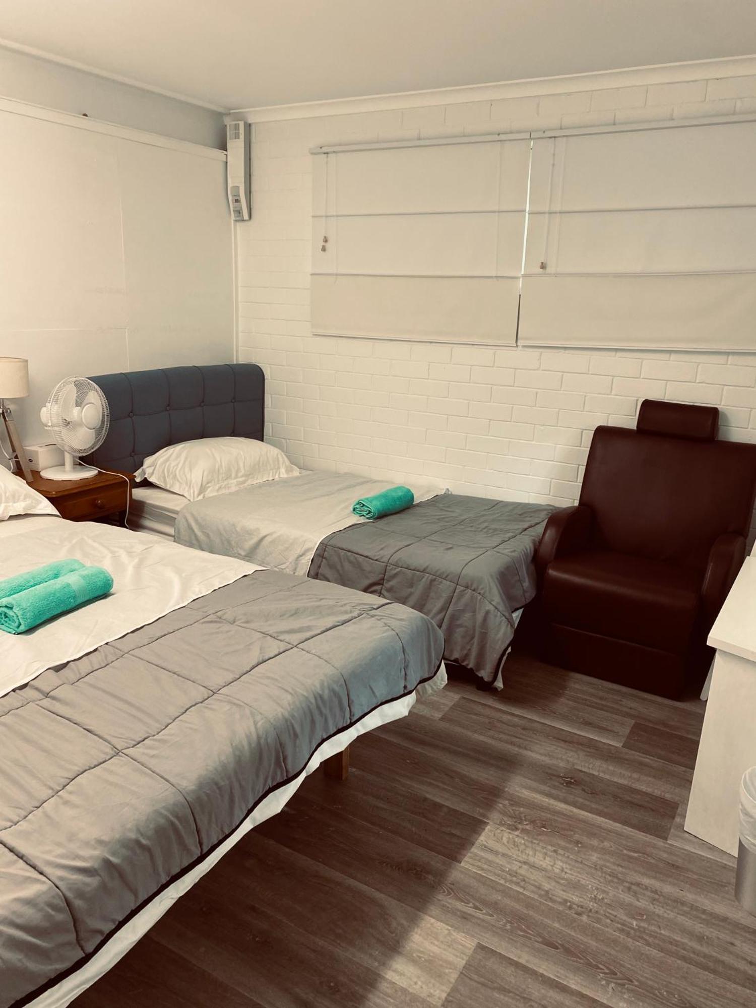 Yny Guest House Waterford Экстерьер фото